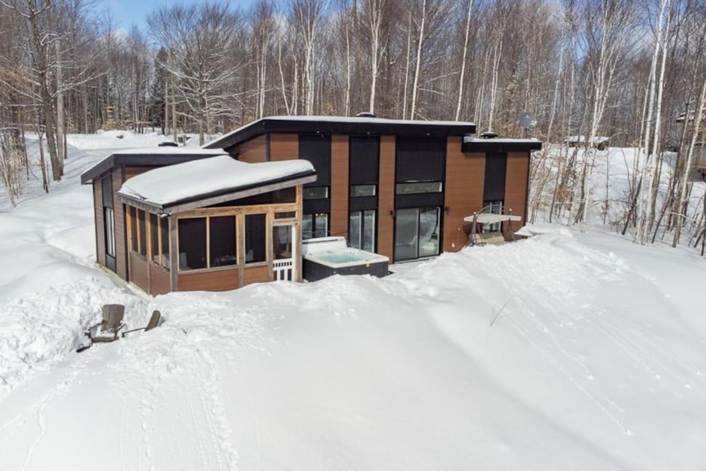 Chalet Orkidea Chertsey Exterior photo